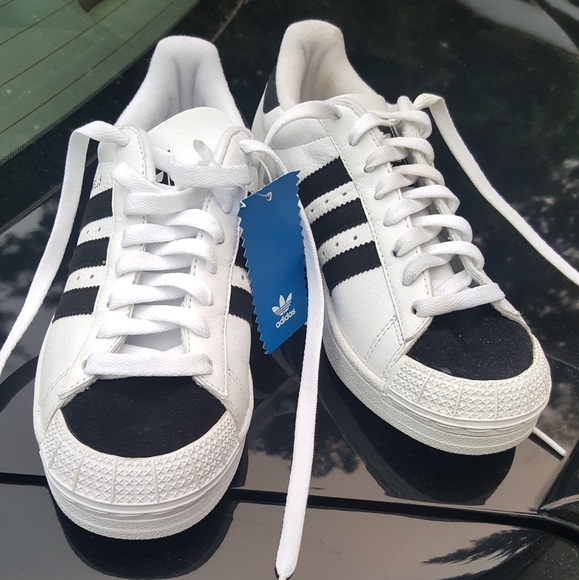 adidas Other - Adidas Originals Halfshell low top shoes